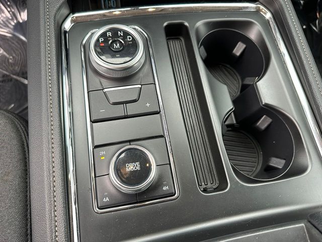 2024 Ford Expedition Max XLT — photo 34 of 41