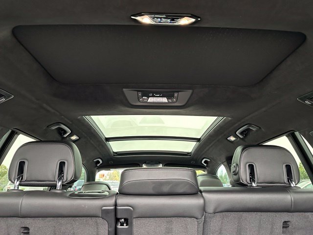 2023 BMW X7 xDrive40i — photo 13 of 36