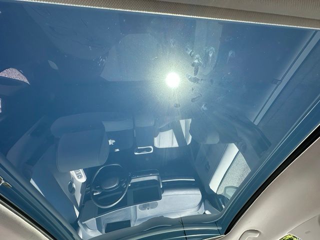 2024 Hyundai IONIQ 5 Limited — photo 17 of 39