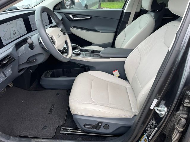 2024 Kia EV6 Wind — photo 16 of 32
