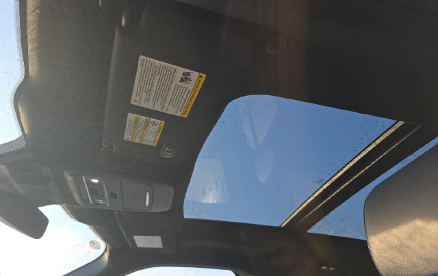 2025 Ford F-150 Lariat — photo 10 of 10
