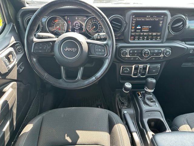 2022 Jeep Wrangler Unlimited Sport Altitude — photo 13 of 26