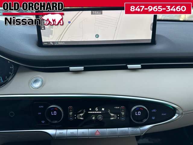 2023 Genesis GV70 2.5T — photo 19 of 25