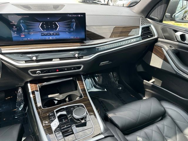 2025 BMW X5 xDrive40i — photo 19 of 31