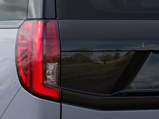 2027 Ford Expedition Platinum — photo 22 of 54