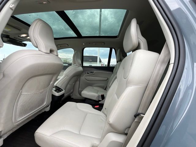 2023 Volvo XC90 B6 Plus 6-Seater — photo 15 of 28