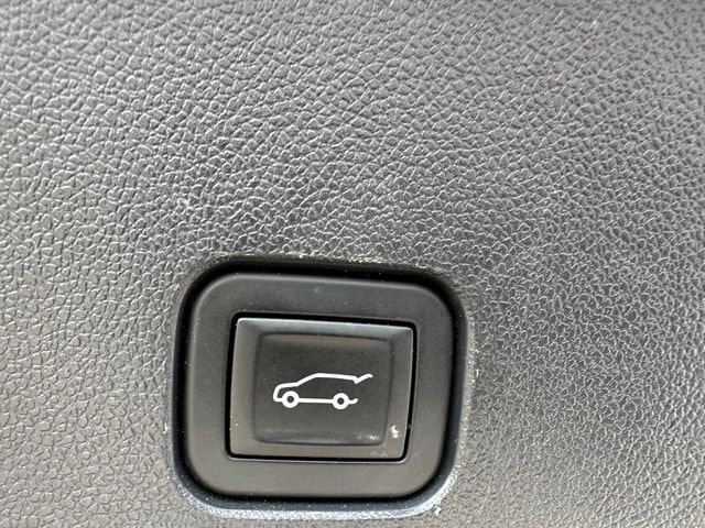 2024 Chevrolet Traverse RS — photo 13 of 38