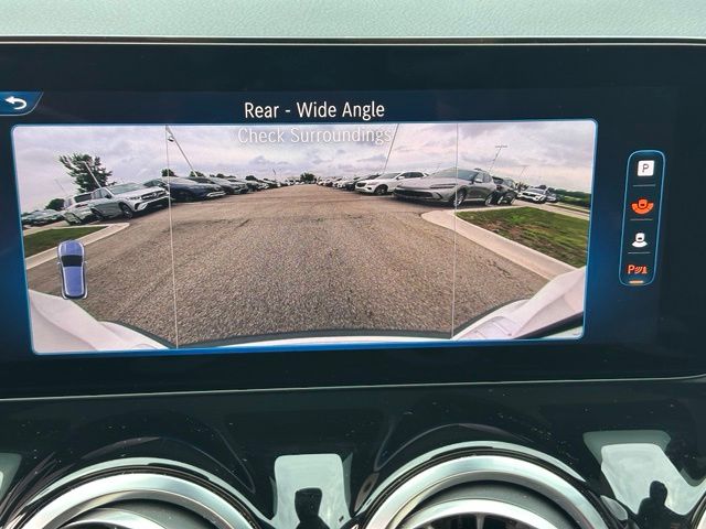 2025 Mercedes-Benz GLA GLA 35 AMG — photo 25 of 30