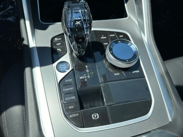 2022 BMW X6 xDrive40i — photo 23 of 29
