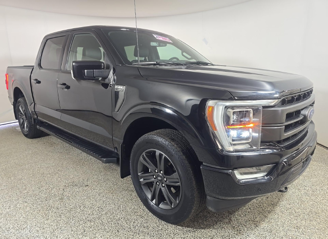 2023 Ford F-150 Lariat — photo 2 of 8