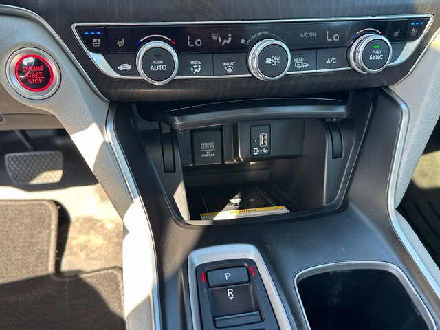 2020 Honda Accord Touring 2.0T — photo 20 of 29