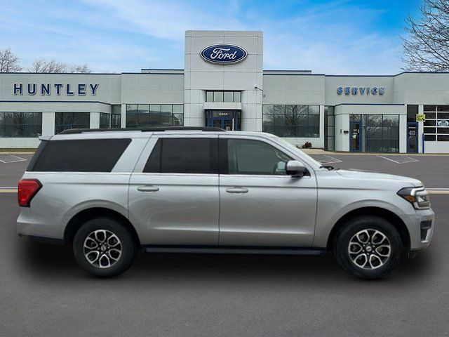 2024 Ford Expedition Max XLT — photo 4 of 41