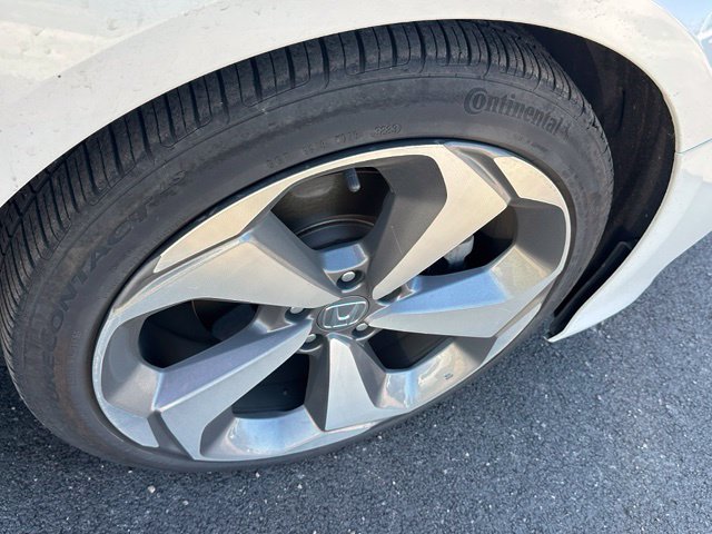 2020 Honda Accord Touring 2.0T — photo 7 of 29
