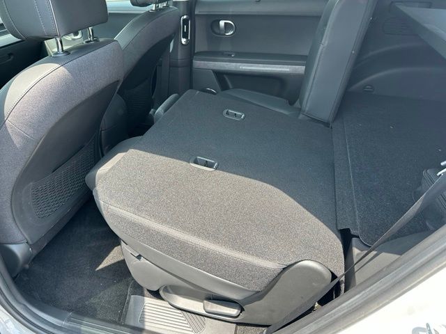 2024 Hyundai IONIQ 5 Limited — photo 11 of 35