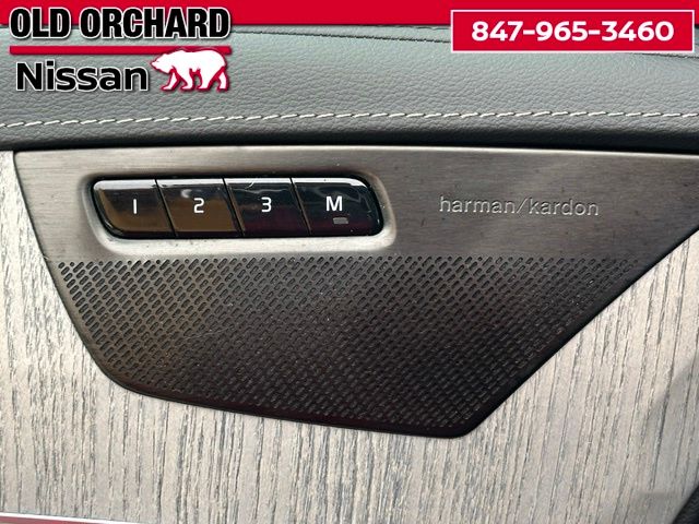 2024 Volvo XC90 Recharge Plug-In Hybrid Ultimate — photo 12 of 24