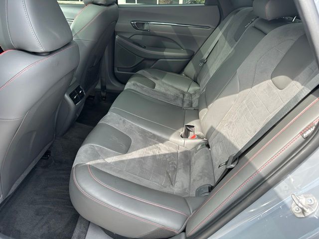 2025 Hyundai Sonata N Line — photo 14 of 33