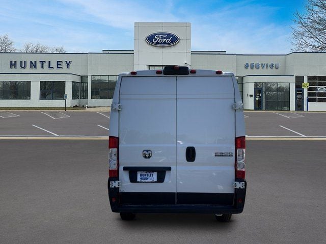 2024 Ram Promaster 2500 High Roof — photo 7 of 21