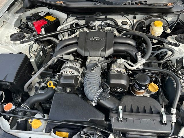 2023 Toyota GR86 Base — photo 14 of 22