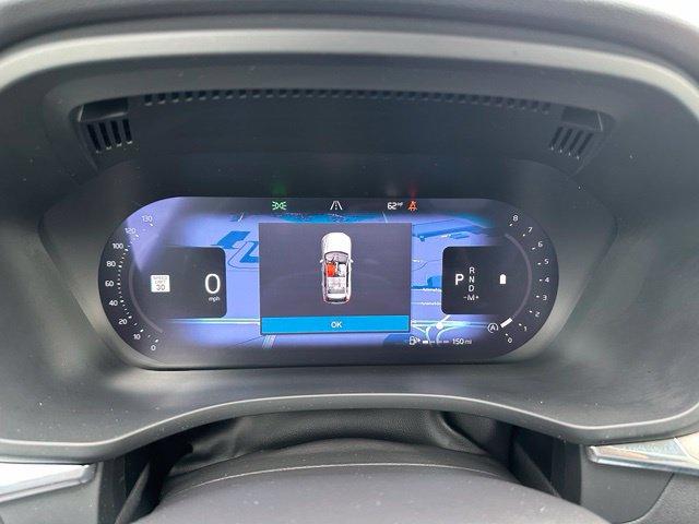 2025 Volvo XC60 B5 Plus — photo 31 of 31