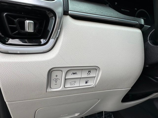 2023 Kia Sorento Hybrid EX — photo 25 of 37