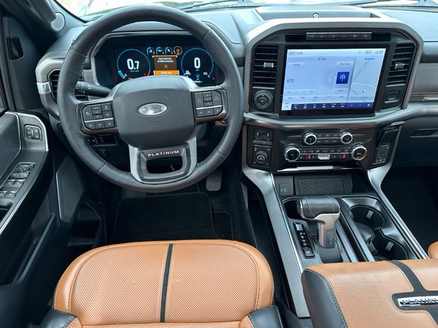 2023 Ford F-150 Platinum — photo 14 of 32