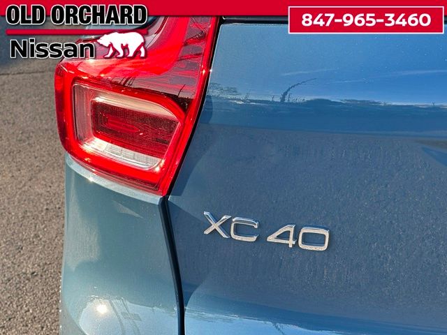 2023 Volvo XC40 Recharge Pure Electric Twin Plus — photo 7 of 20