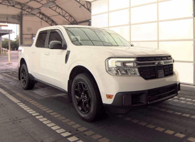 2024 Ford Maverick Lariat — photo 2 of 9
