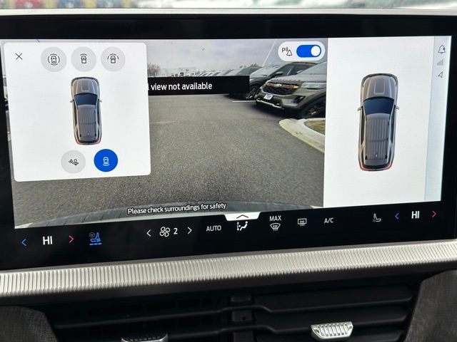 2025 Ford Explorer Platinum — photo 31 of 34