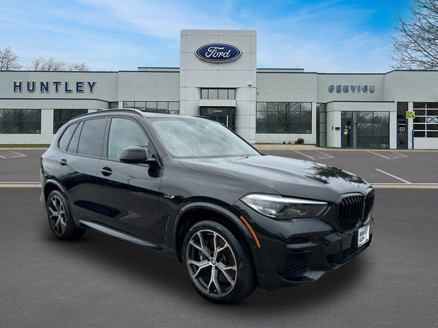 2022 BMW X5 xDrive45e — photo 3 of 46