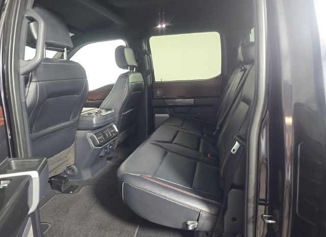 2023 Ford F-150 Lariat — photo 8 of 8