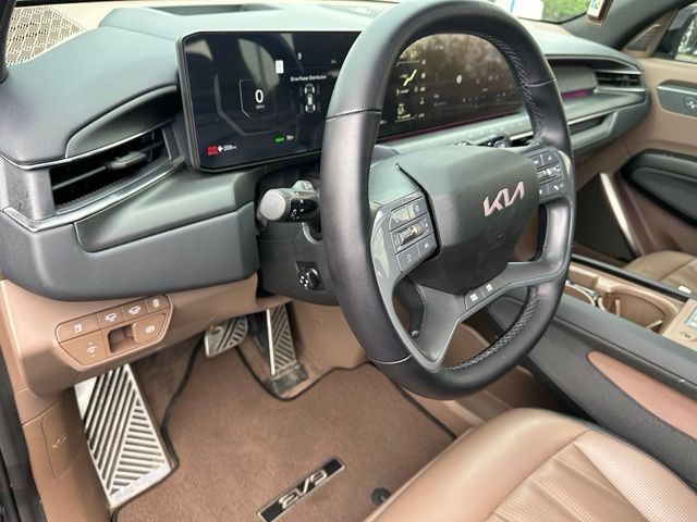 2024 Kia EV9 GT-Line — photo 26 of 43