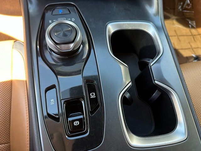 2023 LEXUS RZ 450e Premium — photo 25 of 32