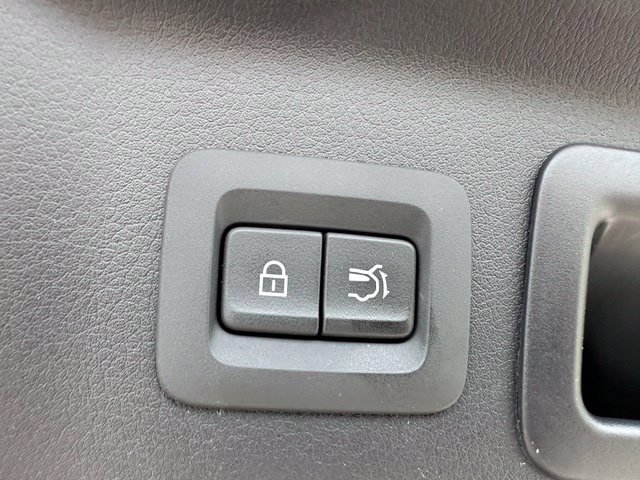 2024 Mazda CX-90 Phev Premium Plus — photo 17 of 36