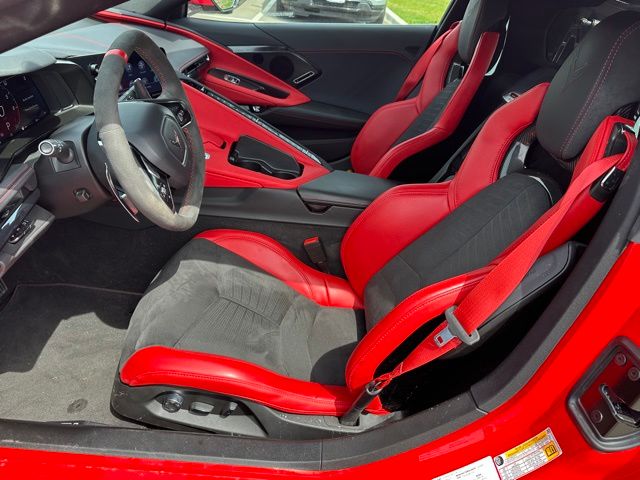 2023 Chevrolet Corvette Stingray — photo 16 of 28