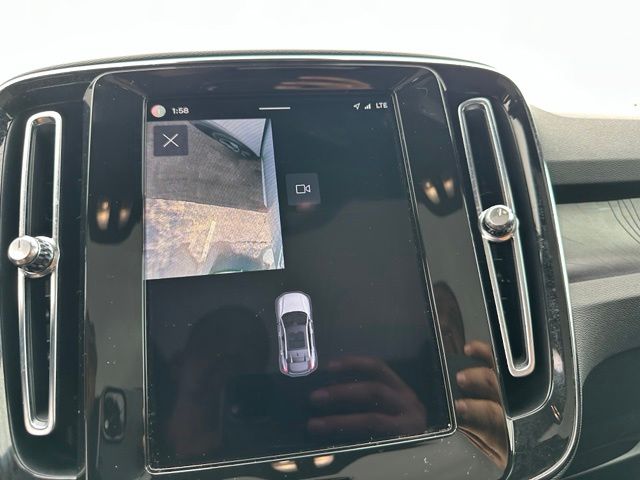 2023 Volvo C40 Recharge Pure Electric Ultimate — photo 31 of 34