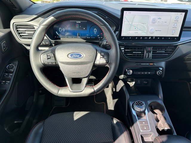 2023 Ford Escape ST-Line Select — photo 16 of 33