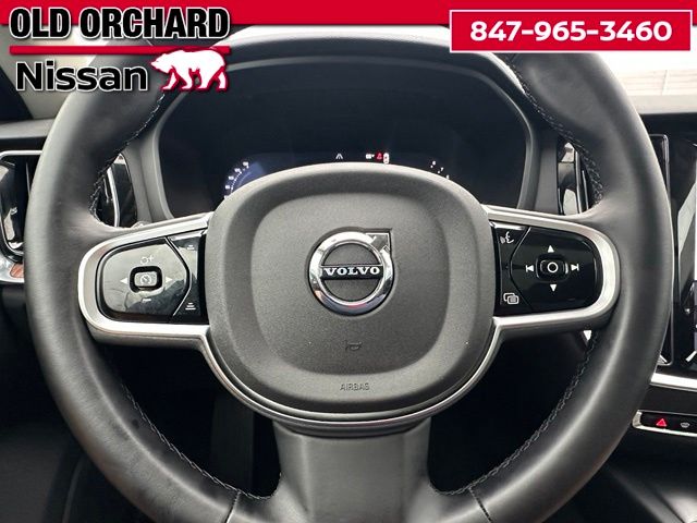 2025 Volvo V60 Cross Country B5 Plus — photo 22 of 22
