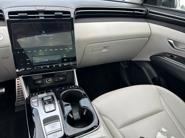 2023 Hyundai Tucson Hybrid Limited — photo 19 of 36