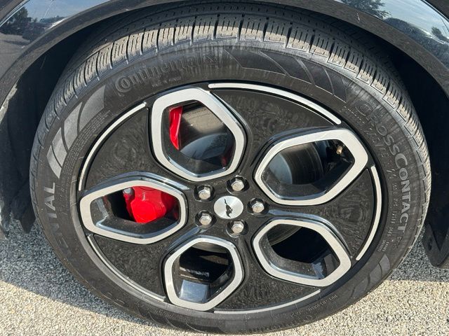 2022 Ford Mustang Mach-E GT — photo 8 of 38