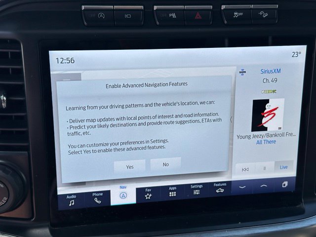 2023 Ford F-150 Lariat — photo 22 of 31
