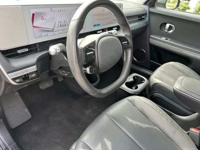 2023 Hyundai IONIQ 5 Limited — photo 22 of 38