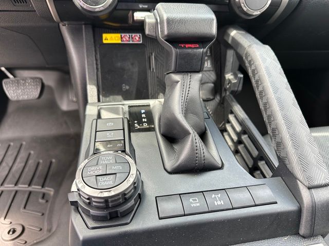 2025 Toyota 4Runner TRD Off-Road Premium — photo 23 of 30