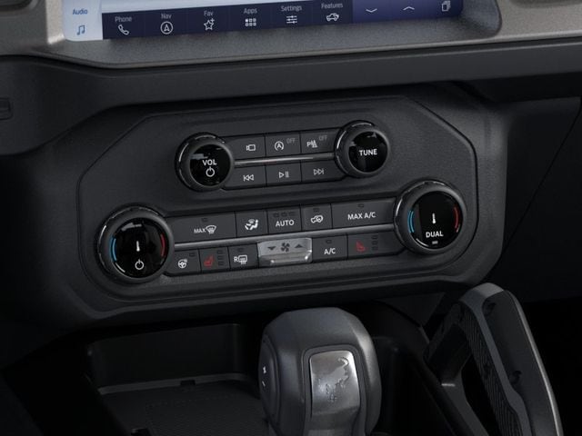 2026 Ford Bronco Outer Banks — photo 16 of 57