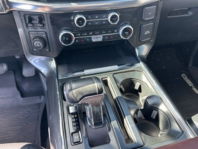 2023 Ford F-150 Lariat — photo 18 of 31