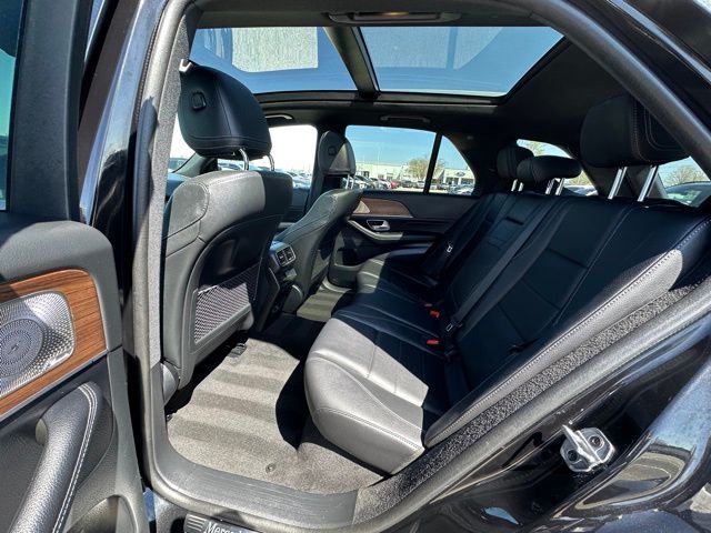 2025 Mercedes-Benz GLE GLE 350 — photo 16 of 33