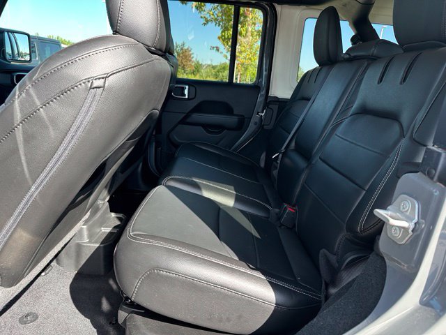 2023 Jeep Wrangler Sahara 4xe — photo 13 of 34