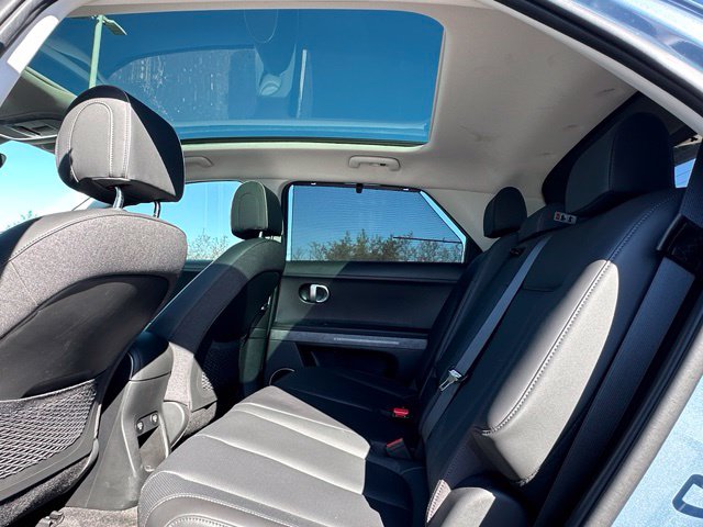 2023 Hyundai IONIQ 5 Limited — photo 16 of 38