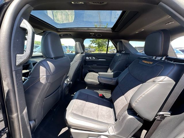 2026 Ford Explorer Tremor — photo 23 of 38