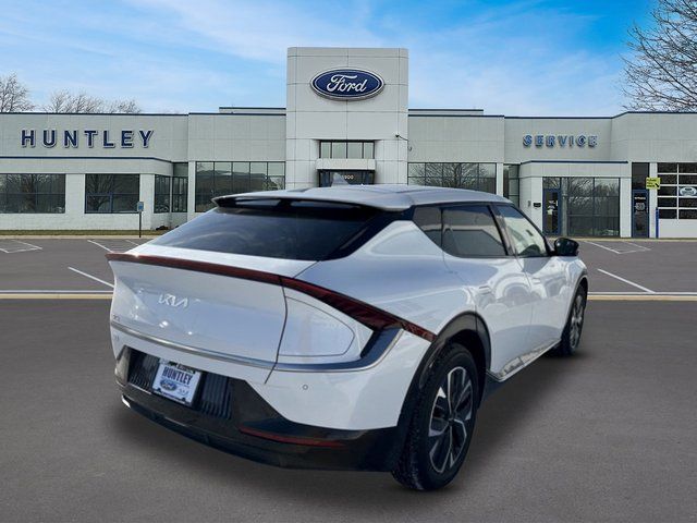 2024 Kia EV6 Wind — photo 5 of 27