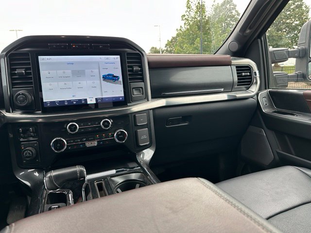 2023 Ford F-150 Lariat — photo 13 of 27